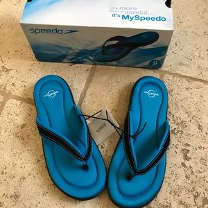 SPEEDO FLIP FLOPS NEW WITH TAGS!